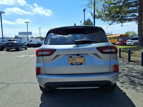 Certified 2024 Ford Escape ST-Line w/ Tech Pack #1 AWD/4WD image 8