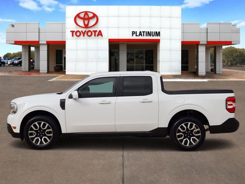 Used 2023 Ford Maverick Lariat w/ Lariat Luxury Package image 3