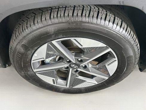 Used 2025 Hyundai Tucson SEL image 11