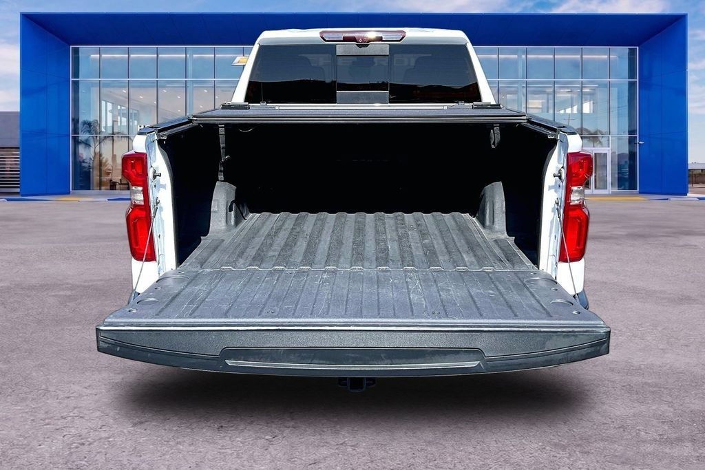 Used 2023 Chevrolet Silverado 1500 ZR2 w/ Technology Package AWD/4WD image 25