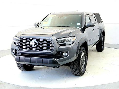 Used 2023 Toyota Tacoma TRD Off-Road image 2