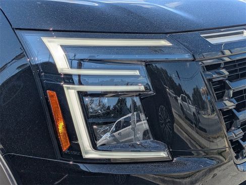 New 2025 Nissan Armada PRO-4X image 8