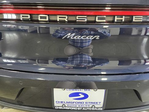 Used 2021 Porsche Macan AWD/4WD image 37