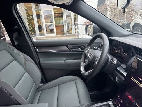 New 2026 GMC Terrain AT4 w/ Convenience Package III image 31