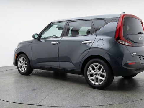 Used 2025 Kia Soul LX w/ LX Technology Package image 6