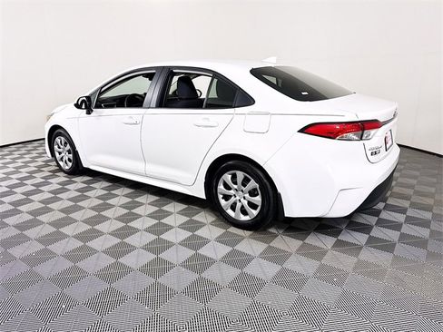 Certified 2025 Toyota Corolla LE image 21