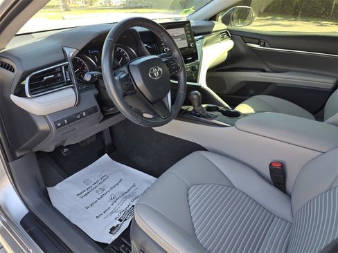 Used 2021 Toyota Camry SE image 25