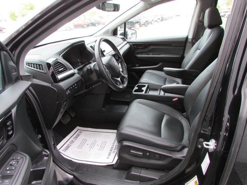 Used 2024 Honda Odyssey Touring image 8