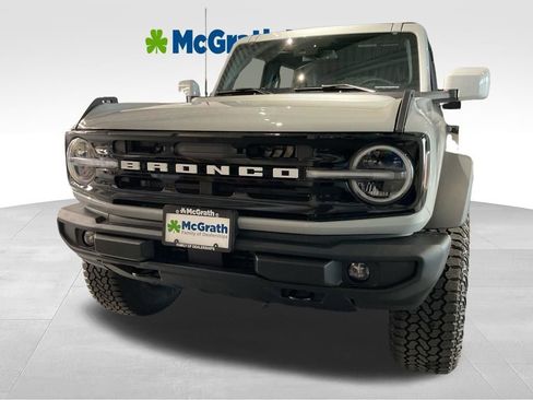 New 2026 Ford Bronco Outer Banks w/ Sasquatch Package AWD/4WD image 8