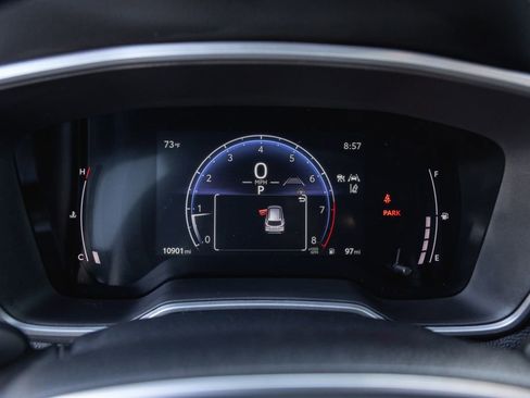 Certified 2024 Toyota Corolla Cross XLE w/ Convenience Package image 16