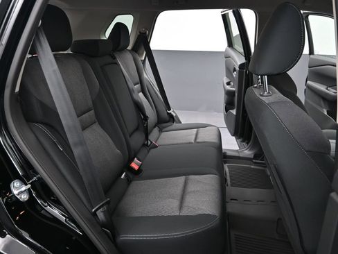Certified 2026 Nissan Rogue SV FWD image 28