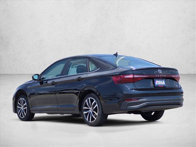 Used 2025 Volkswagen Jetta SE FWD image 9