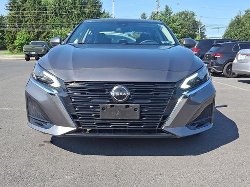 Certified 2023 Nissan Altima 2.5 SV AWD/4WD image 2