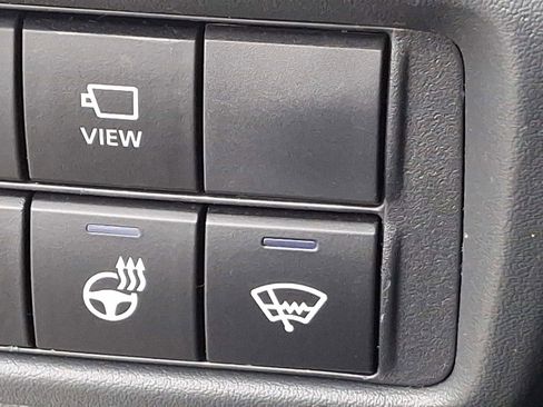 Certified 2022 Toyota Highlander Platinum image 29