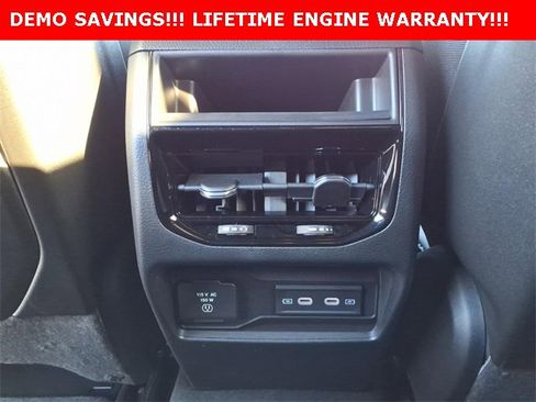 New 2026 Jeep Grand Cherokee Altitude image 26