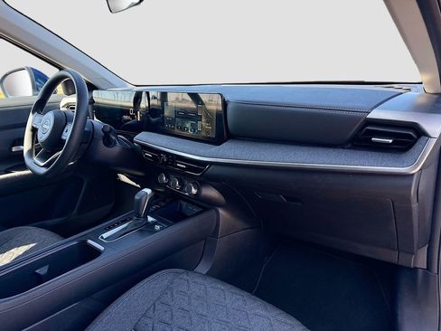 Used 2025 Nissan Kicks SV image 22