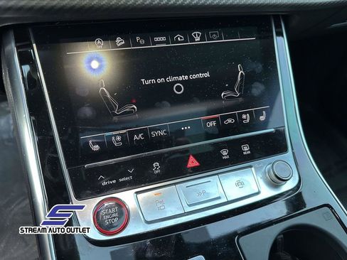 Used 2024 Audi RS Q8 image 30