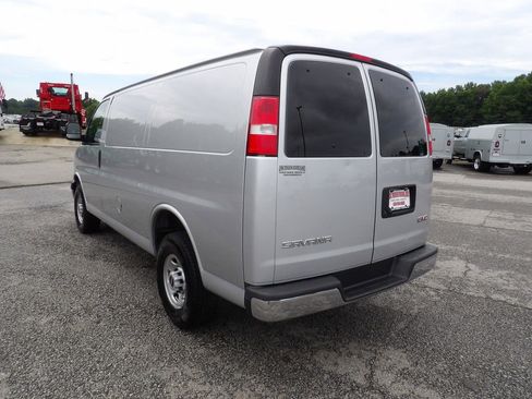 Used 2023 GMC Savana 2500 w/ Driver Convenience Package RWD image 5