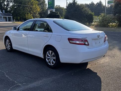 Used 2011 Toyota Camry LE w/ Fleet Convenience Pkg FWD image 6
