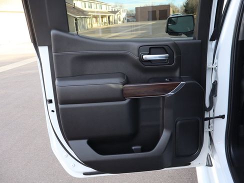 Used 2019 GMC Sierra 1500 SLT w/ SLT Premium Package image 26