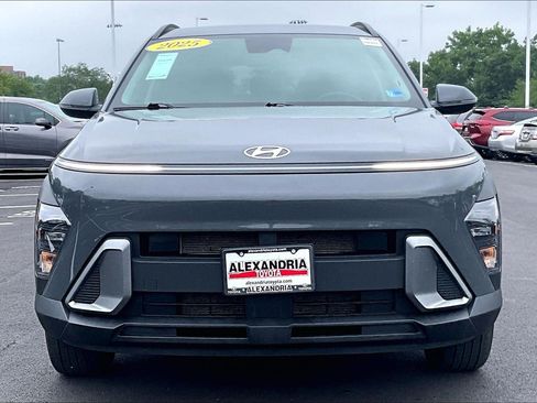 Used 2025 Hyundai Kona SEL AWD/4WD image 3