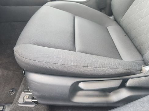 Used 2025 Toyota Corolla LE FWD image 18