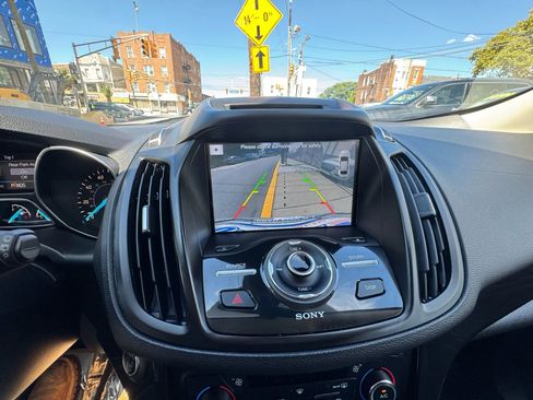 Used 2017 Ford Escape Titanium image 26