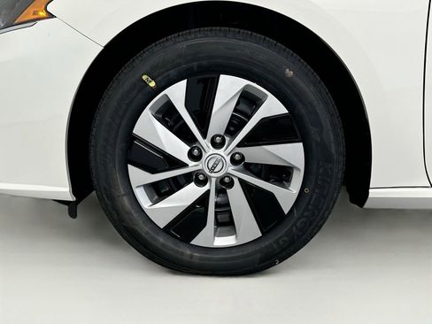 Used 2025 Nissan Altima 2.5 S image 28