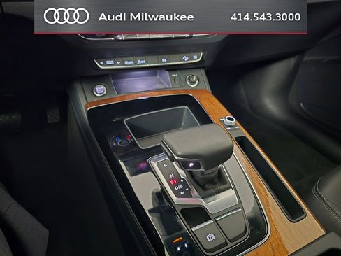 Used 2023 Audi Q5 2.0T Premium w/ Convenience Package AWD/4WD image 25