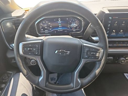 Used 2023 Chevrolet Silverado 1500 RST w/ Z71 Off-Road Package AWD/4WD image 14