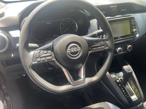 Used 2025 Nissan Versa SV FWD image 21