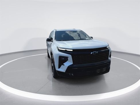 New 2026 Chevrolet Traverse RS image 3