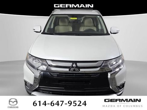 Used 2018 Mitsubishi Outlander GT AWD/4WD image 3