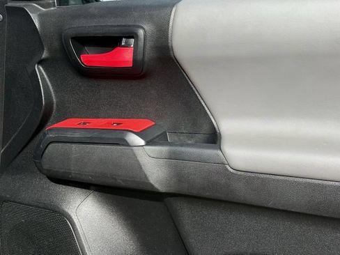 Used 2022 Toyota Tacoma SR RWD image 26