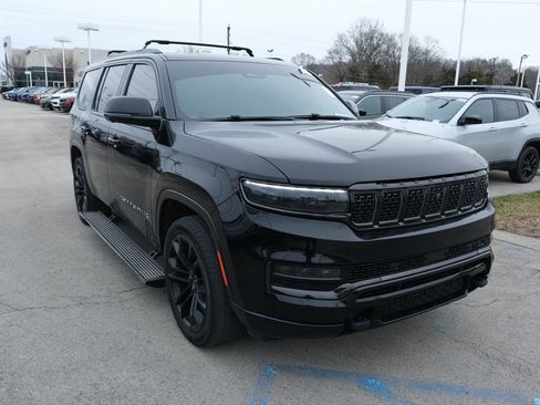 Used 2022 Jeep Grand Wagoneer Series II image 1