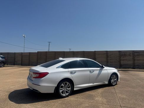 Used 2019 Honda Accord LX image 21