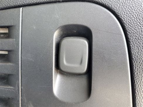 Used 2019 Chevrolet Suburban Premier w/ Premier Plus Edition image 9