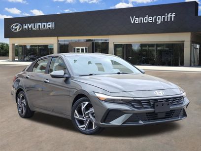 Used 2025 Hyundai Elantra SEL