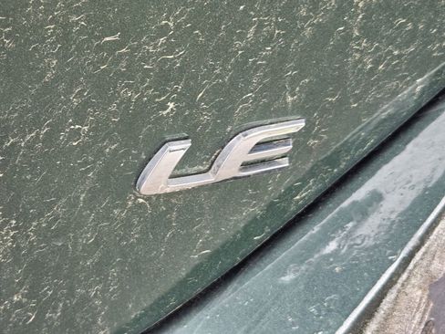 Used 2015 Toyota Corolla LE image 4