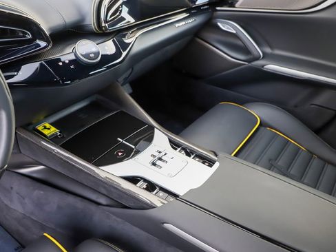 Certified 2025 Ferrari Purosangue image 28