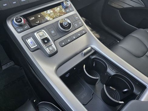 Used 2025 Hyundai Palisade Calligraphy image 13