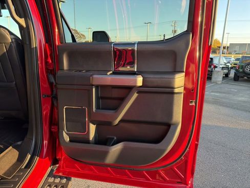 Certified 2022 Ford F250 Platinum w/ Tremor Off-Road Package image 19