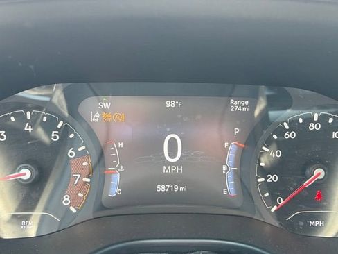 Used 2022 Jeep Compass Latitude FWD image 9