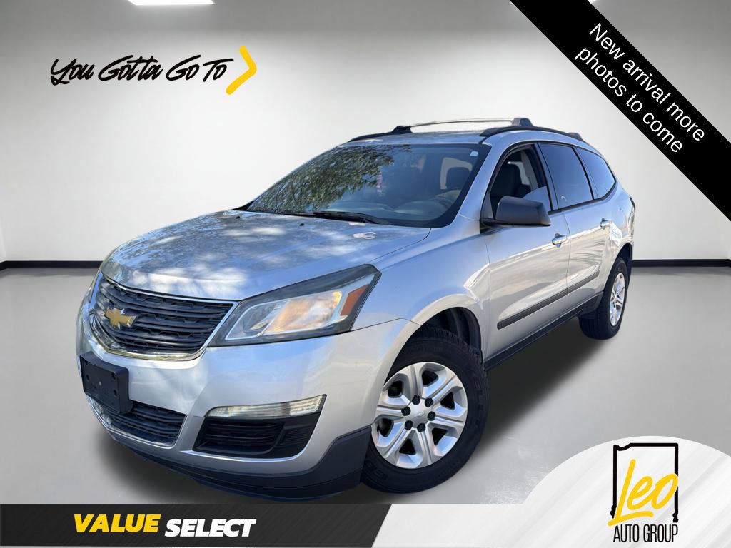 Used 2013 Chevrolet Traverse LS FWD image 1