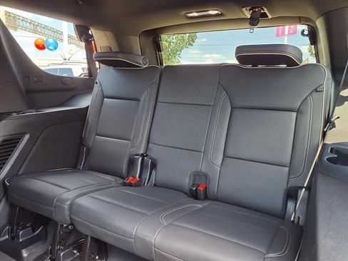 Used 2024 Chevrolet Tahoe Premier RWD image 14