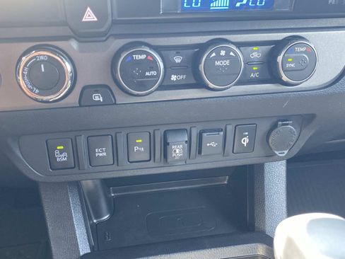 Used 2023 Toyota Tacoma TRD Sport w/ Advanced Technology Package AWD/4WD image 22