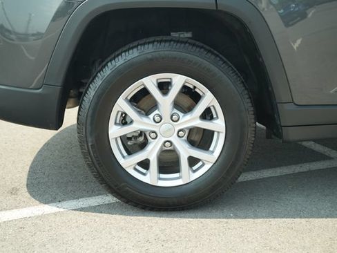 Used 2022 Jeep Grand Cherokee Limited AWD/4WD image 49