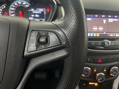Used 2021 Chevrolet Trax LT AWD/4WD image 56
