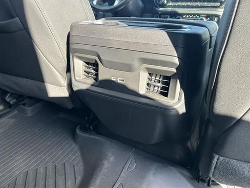 Used 2025 Chevrolet Silverado 1500 LT Trail Boss w/ Convenience Package II AWD/4WD image 31