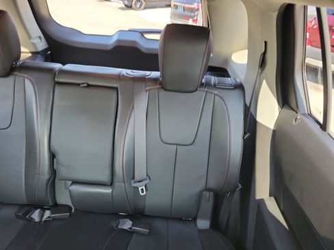 Used 2017 GMC Terrain SLT w/ Open Road Package FWD image 13